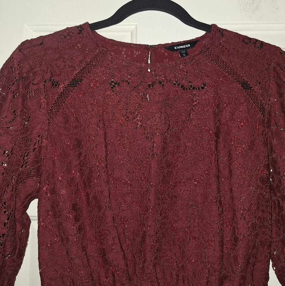 Express Peplum Lace Blouse - Picture 5 of 11